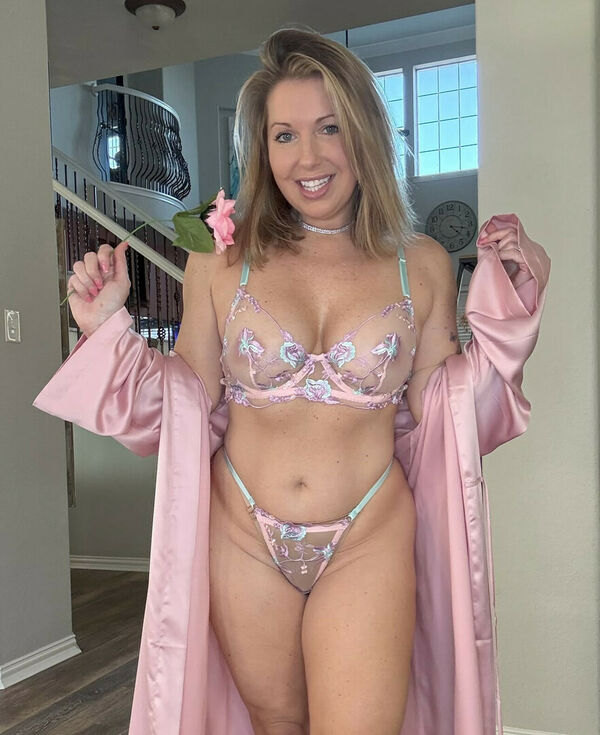 Courtney Ann Texasthighs Nude Leaks Onlyfans Fapexy